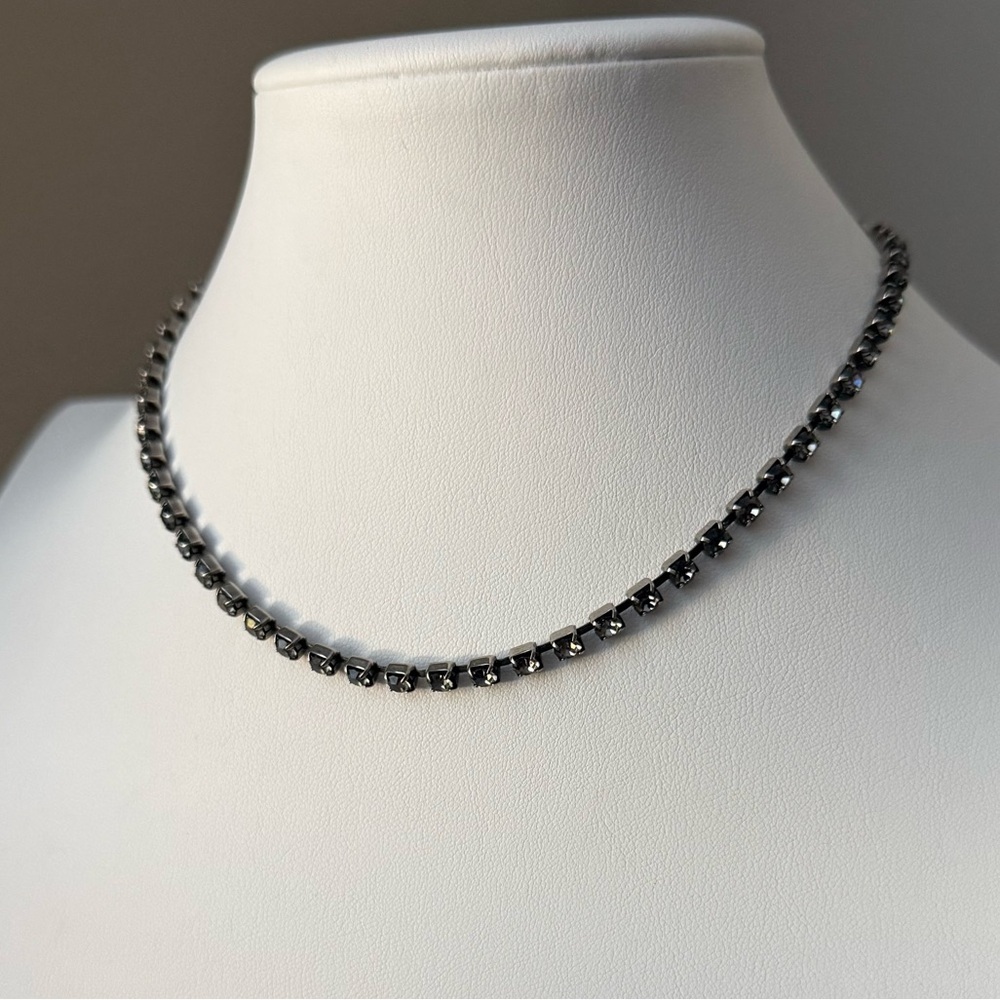 Vintage/Retro Dark Silver Color Pronged Rhinestone Choker/Necklace